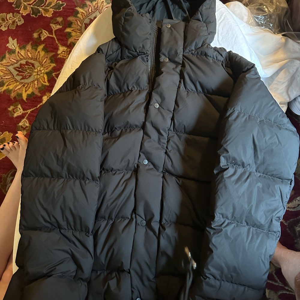 lululemon athletica Men's Dark Puffer Jacket